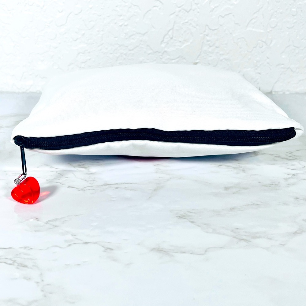 First Aid Pouch With Heart Zipper Pull - Picture 7 of 10